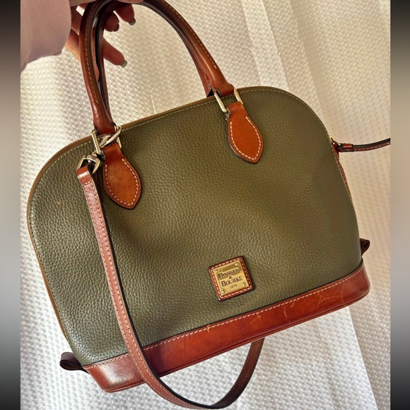 Dooney & Bourke Handbags - Dooney & Bourke Vintage Purse